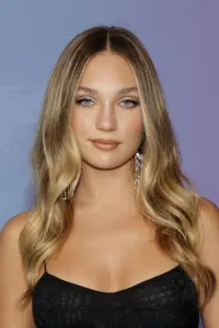 Фото Мэдди Зиглер (Maddie Ziegler)