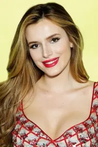 Фото Белла Торн (Bella Thorne)