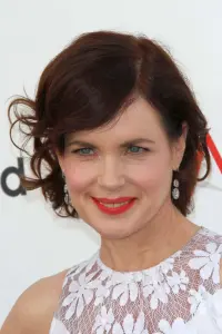 Фото Элизабет Макговерн (Elizabeth McGovern)