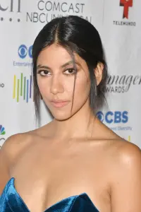 Фото Стефани Беатрис (Stephanie Beatriz)