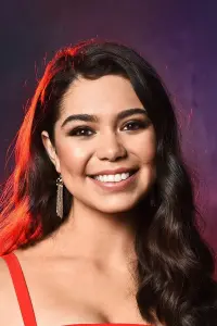 Фото Аули Кравальо (Auli'i Cravalho)