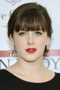 Фото  (Alexandra Roach)