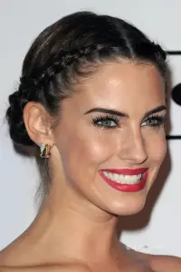 Фото Джессика Лаундс (Jessica Lowndes)