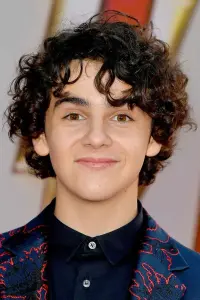 Фото Джек Дилан Грейзер (Jack Dylan Grazer)