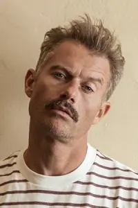 Фото Джеймс Бэдж Дэйл (James Badge Dale)