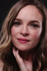 Фото Даниэль Панабэйкер (Danielle Panabaker)