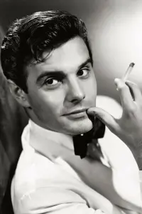 Фото Луи Журдан (Louis Jourdan)