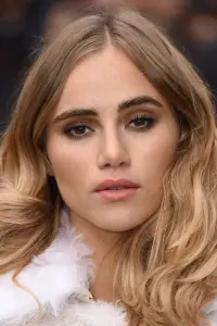 Фото  (Suki Waterhouse)