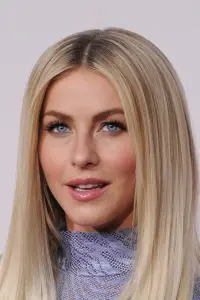 Фото Джулианна Хаф (Julianne Hough)