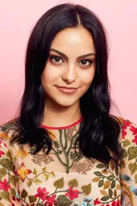 Фото  (Camila Mendes)