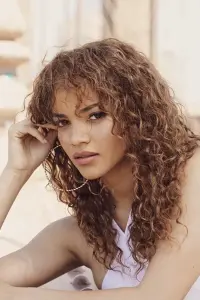 Фото Лесли Грейс (Leslie Grace)