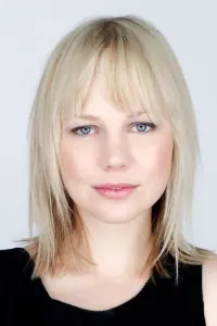 Фото  (Adelaide Clemens)