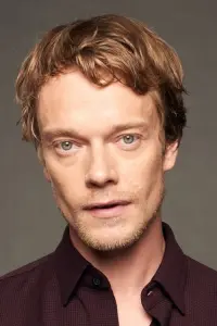 Фото Алфи Аллен (Alfie Allen)