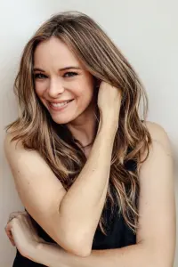 Фото Даниэль Панабэйкер (Danielle Panabaker)