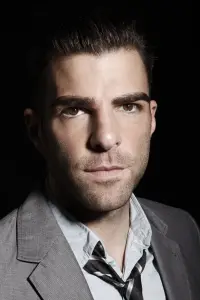 Фото Закари Куинто (Zachary Quinto)