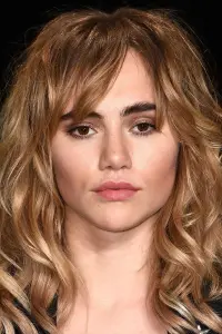 Фото  (Suki Waterhouse)