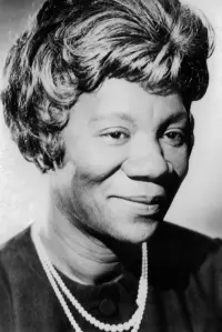 Фото Беа Ричардс (Beah Richards)