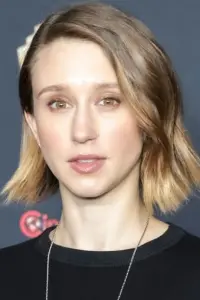 Фото Таисса Фармига (Taissa Farmiga)