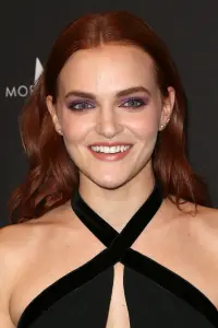 Фото  (Madeline Brewer)