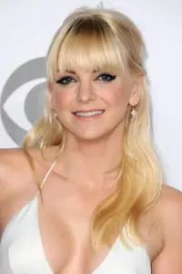 Фото Анна Фарис (Anna Faris)