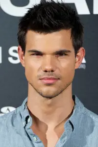 Фото Тейлор Лотнер (Taylor Lautner)