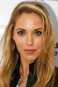 Фото Элизабет Беркли (Elizabeth Berkley)