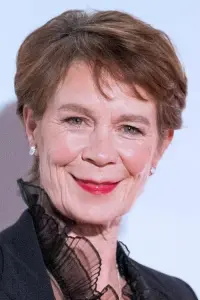 Фото Селия Имри (Celia Imrie)