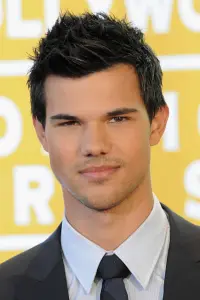 Фото Тейлор Лотнер (Taylor Lautner)