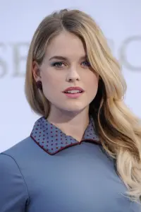 Фото Алиса Ева (Alice Eve)