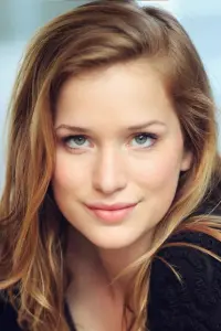 Фото Элизабет Лейл (Elizabeth Lail)