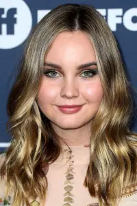 Фото Лиана Либерато (Liana Liberato)