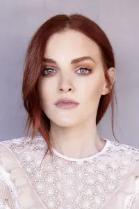 Фото  (Madeline Brewer)