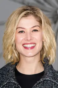 Фото Розамунд Пайк (Rosamund Pike)