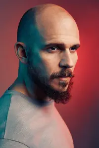 Фото Густав Скарсгард (Gustaf Skarsgård)