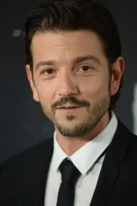 Фото Диего Луна (Diego Luna)