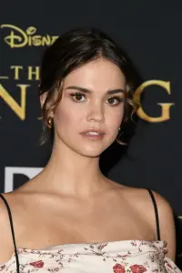 Фото  (Maia Mitchell)