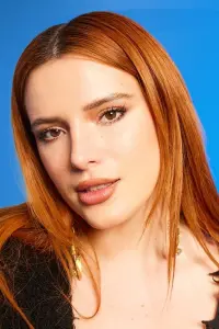 Фото Белла Торн (Bella Thorne)