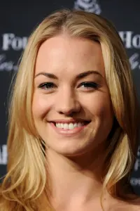 Фото Ивонн Страховски (Yvonne Strahovski)