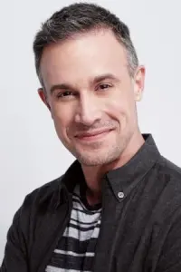 Фото Фредди Принц мл. (Freddie Prinze Jr.)