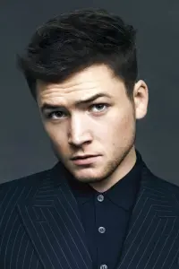 Фото Тэрон Эгертон (Taron Egerton)