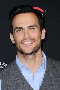 Фото  (Cheyenne Jackson)