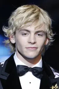 Фото Росс Линч (Ross Lynch)