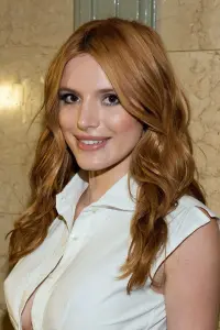 Фото Белла Торн (Bella Thorne)