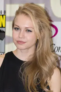 Фото Пенелопа Митчелл (Penelope Mitchell)