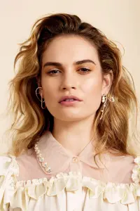 Фото Лили Джеймс (Lily James)