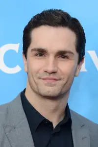 Фото Сэмюэл Витвер (Sam Witwer)