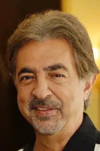 Фото Джо Мантенья (Joe Mantegna)