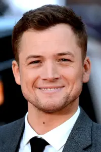 Фото Тэрон Эгертон (Taron Egerton)