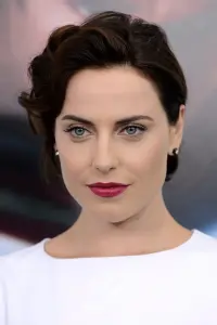 Фото Антье Трауэ (Antje Traue)