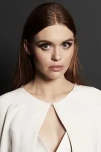 Фото  (Holland Roden)